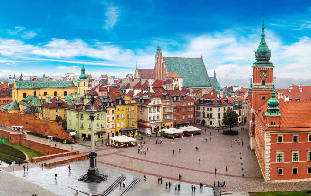 Digital Nomad Guide to Warsaw: Thrive in Poland's Capital